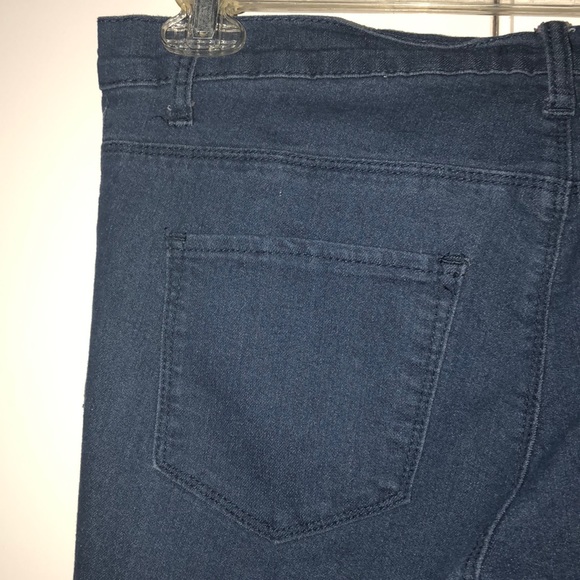 Forever21 Skinny Jeans - Picture 5 of 8